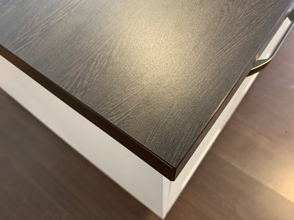 Expo 30 Edan White Kitchen with Island – Showroom Model in Flat-Pack