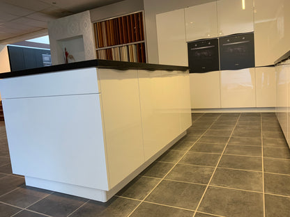 Expo 4 Vitre Modern High-Gloss Island Kitchen