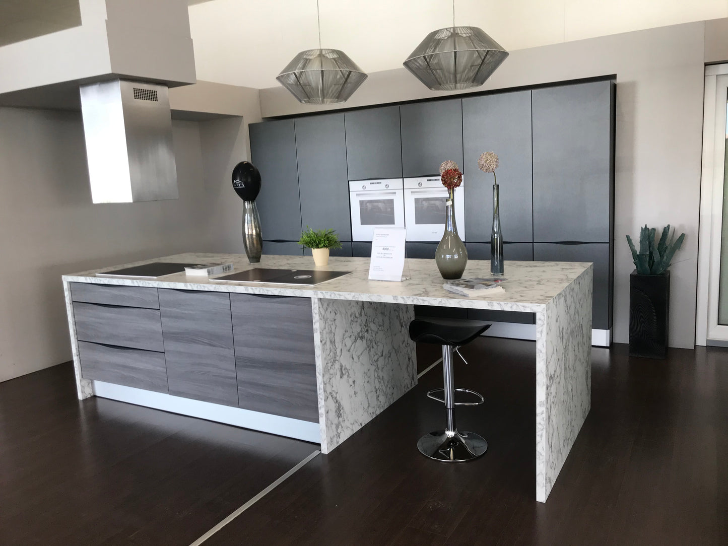 Expo 5 Luxury Island Kitchen Set