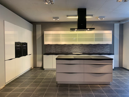 Expo 4 Vitre Modern High-Gloss Island Kitchen