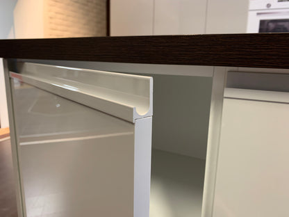 Expo 35 Sole Grey Kitchen with Island – Showroom Model in Flat-Pack