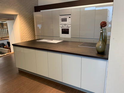 Expo 35 Sole Grey Kitchen with Island – Showroom Model in Flat-Pack