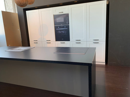 Expo 40 Sole Modern White Kitchen with Cooking Island – Ex-Display Showroom Model (Flatpack / Ready-to-Assemble)