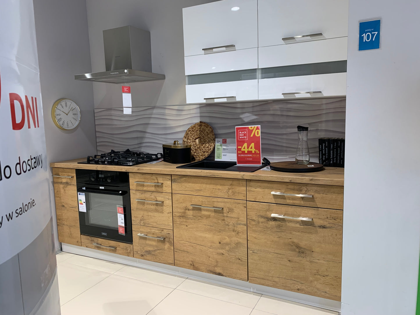 Family Line Hamper & Top Line Straight Kitchen Furniture Set 255 cm – Modern Minimalist Modular Run (With Worktop & Handles)