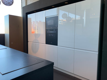 Expo 42 Sole Modern White Kitchen with Cooking Island – Showroom Model (Flat-Pack Assembly Kit)