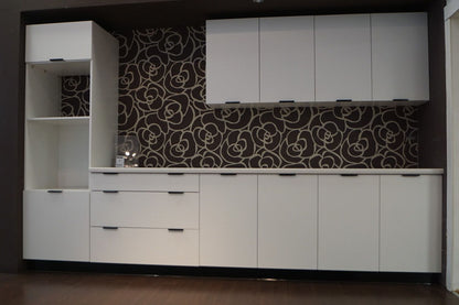 Custom Kitchens  – €500 per linear metre