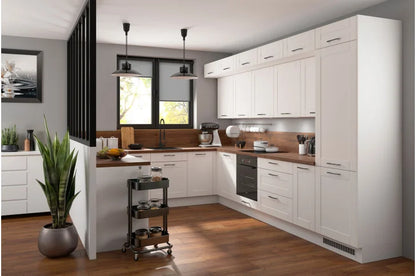 Custom Kitchens – €700 per linear metre