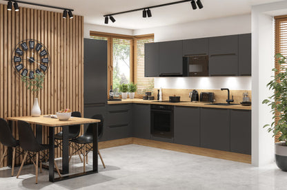 Custom Kitchens – €750 per linear metre