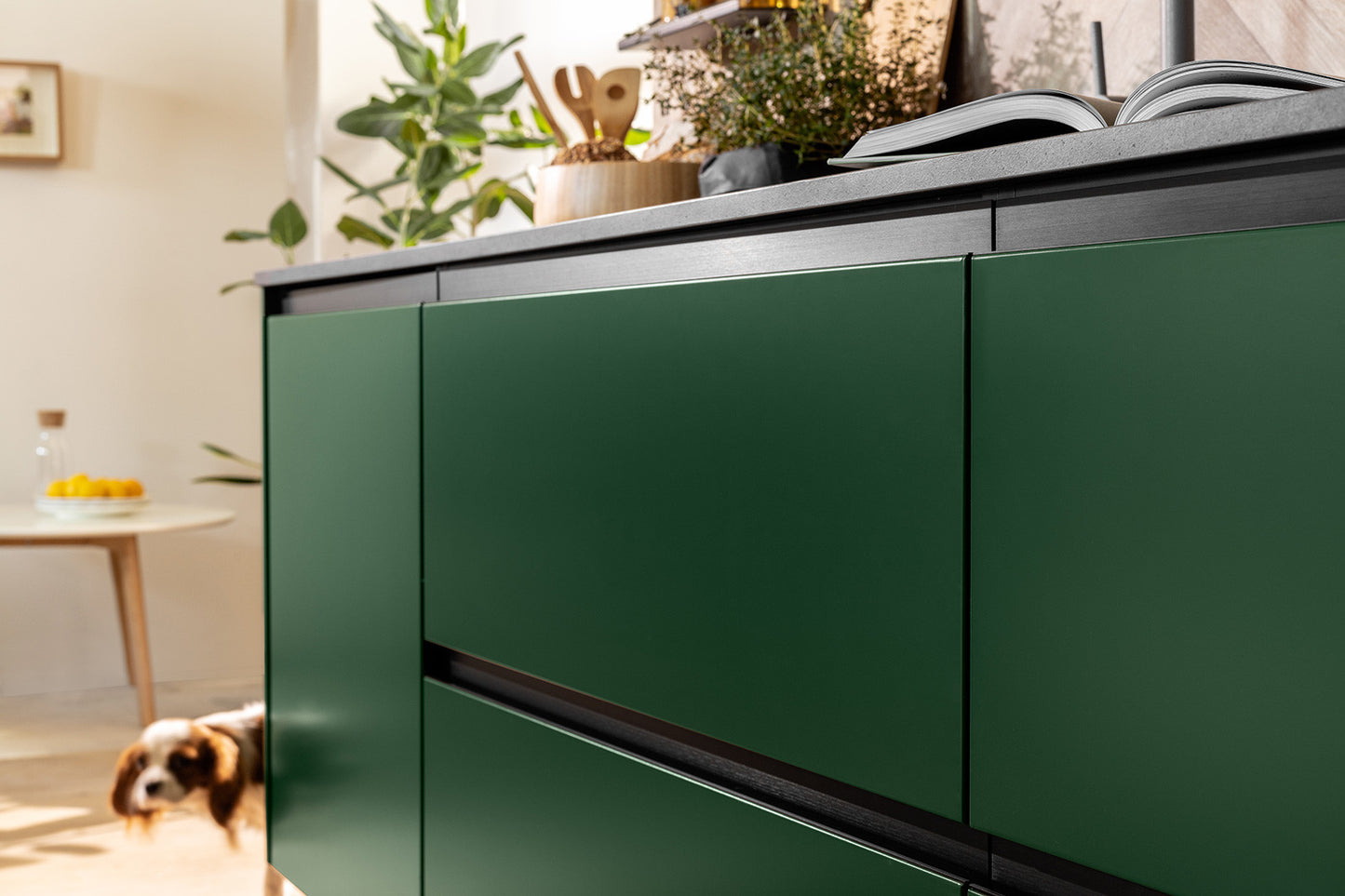 Custom Lacquered Kitchens L4 – €1200 per linear metre