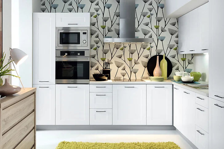 Custom Kitchens – €700 per linear metre
