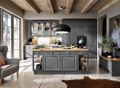 Custom Capital & Royal Kitchens – €1450 per linear metre